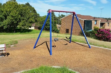 Fieldhouse Park in Ambarvale before Upgrade