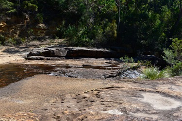 Take a break at Minerva Pool (women & children can enter the water)