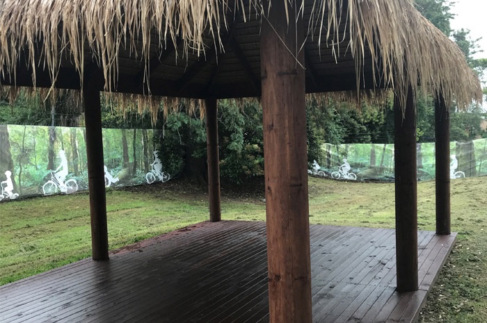 Hut