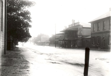 Bursills Shop on Queen Street Campbelltown taken by PC Marlow from his store in around 1915. CAHS.