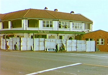 Lack's Hotel shortly before being demolished in June 1984.