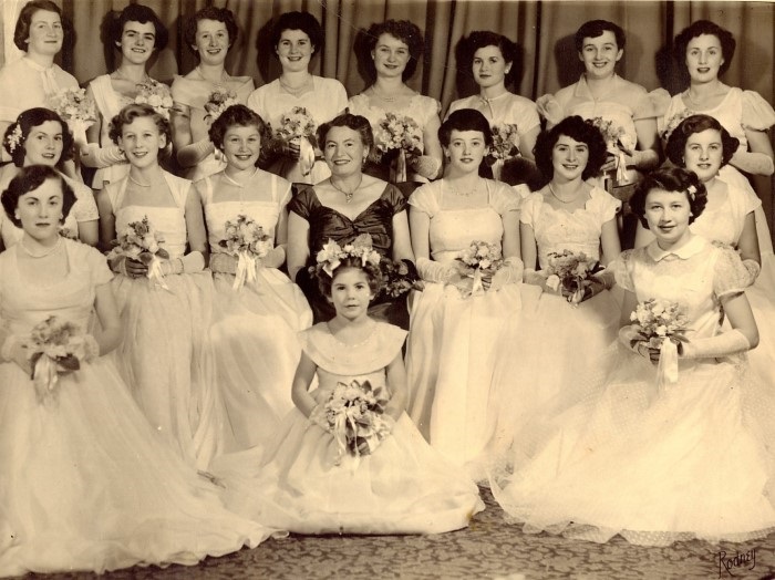 Debutante Group portrait