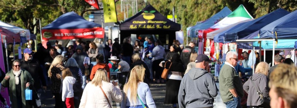 Markets-Crowd-web-banner.jpg